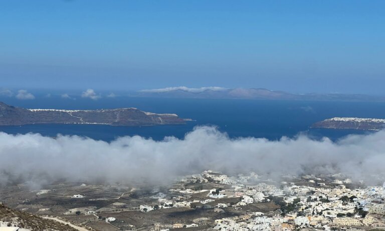 Santorini Janešová Villas Resorts 2024 12 12 at 13.15.20 (1)